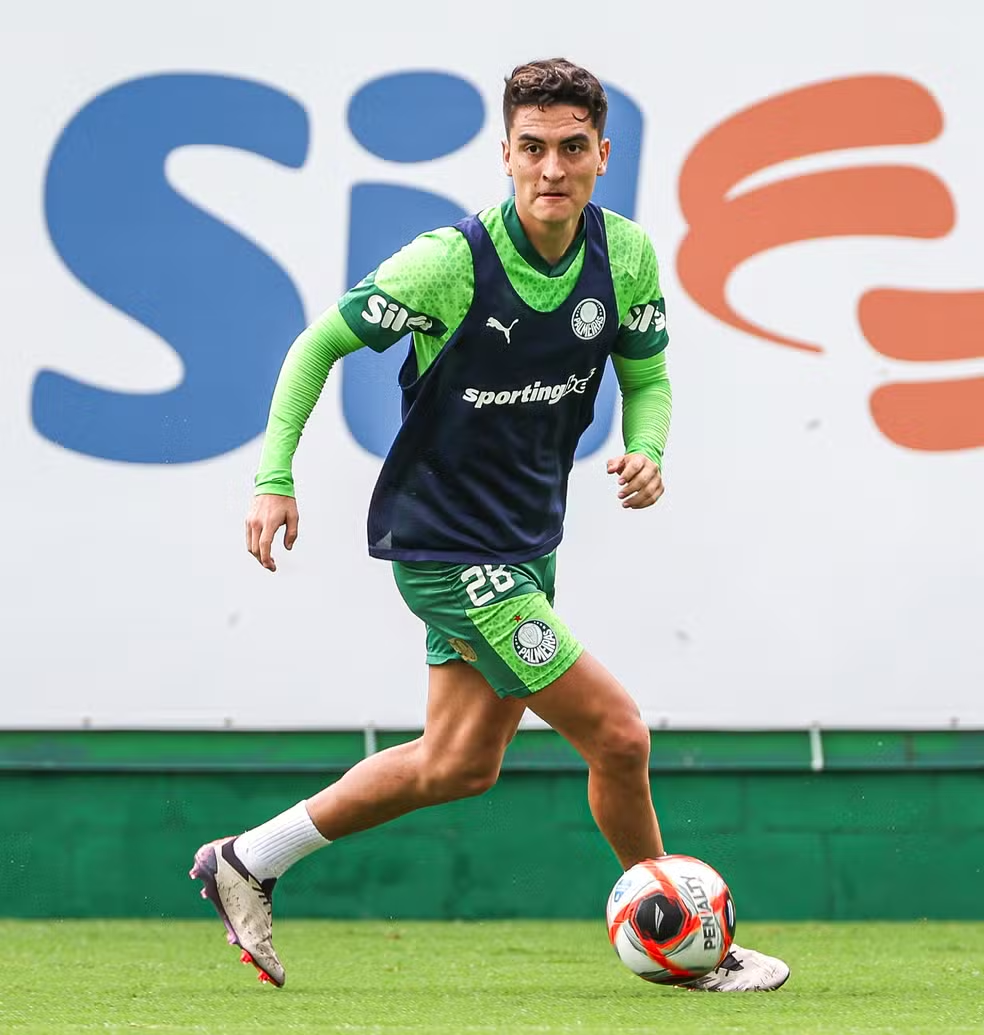Palmeiras encaminha saída de Atuesta para o Orlando City, dos Estados Unidos